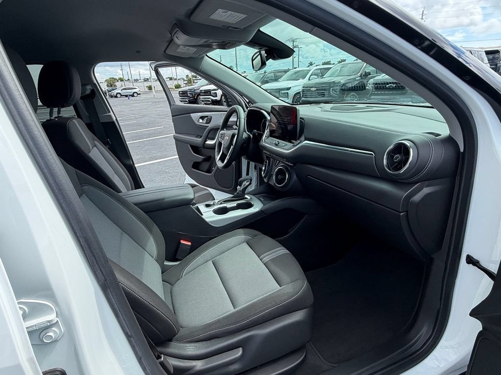 Certified 2023 Chevrolet Blazer LT w/ Convenience Package FWD image 18