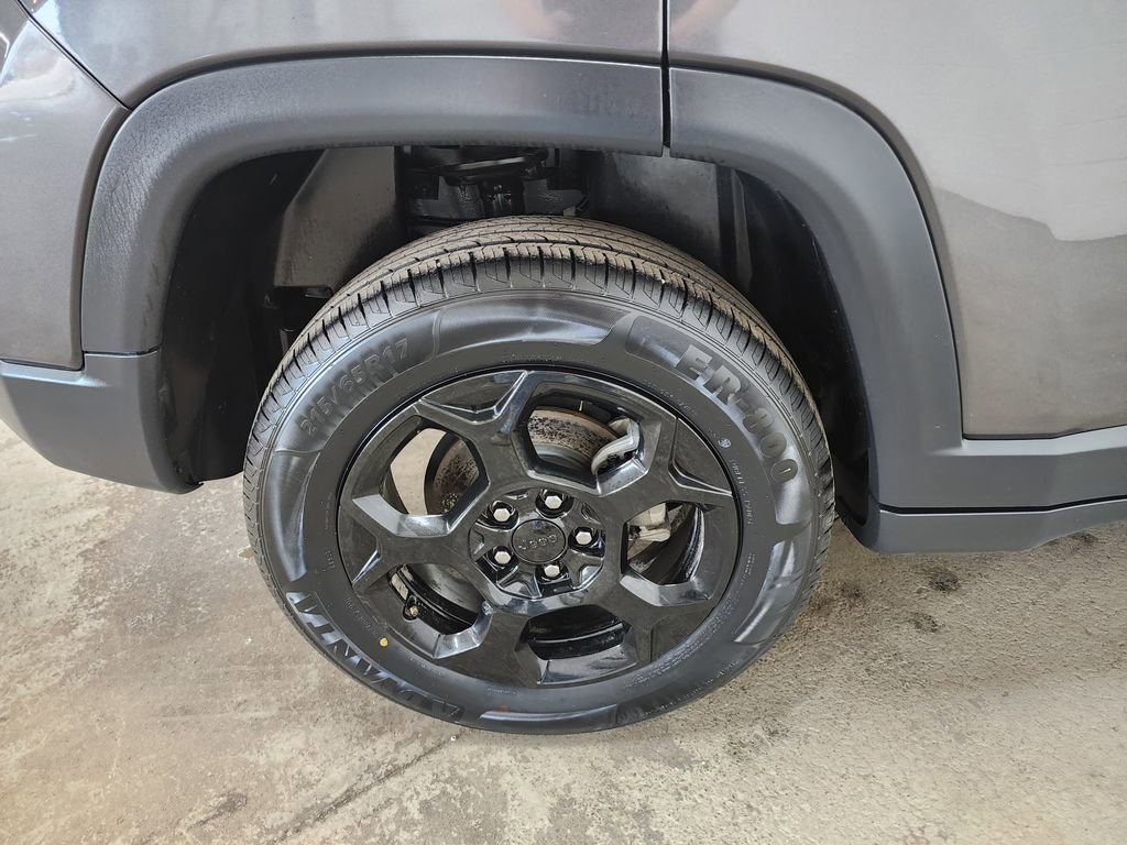 Used 2023 Jeep Compass Trailhawk image 36