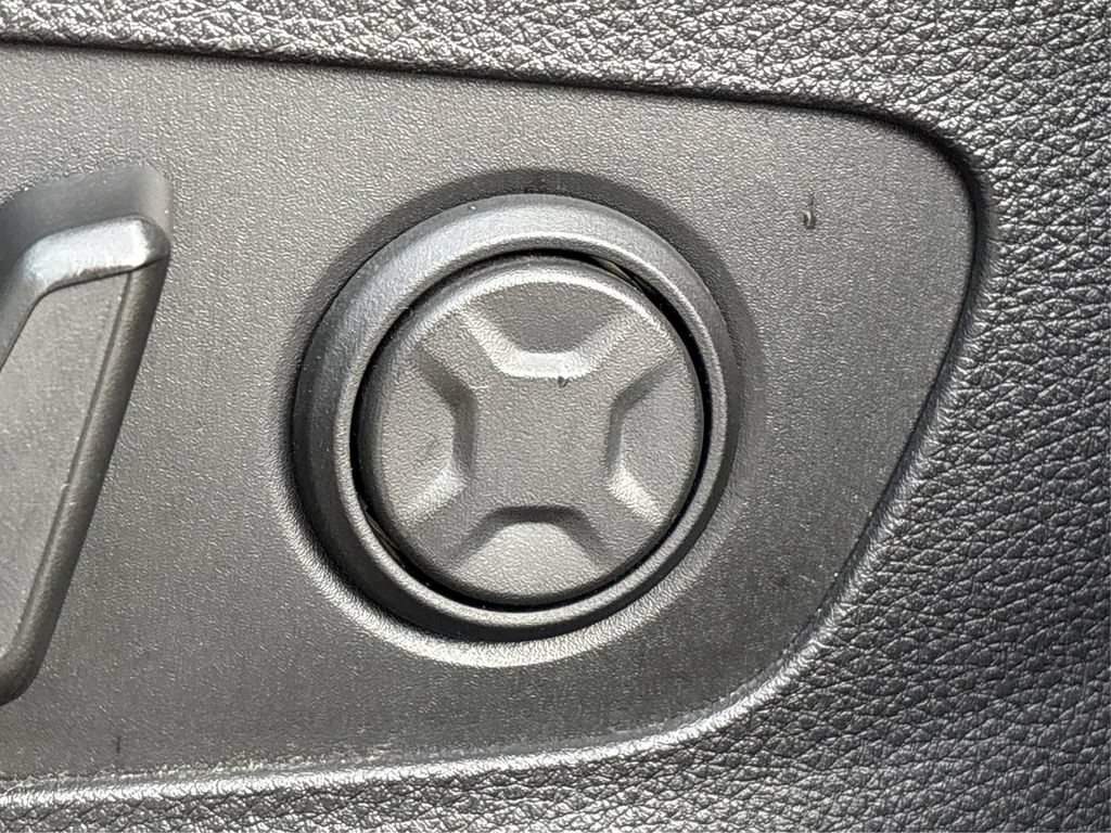 Used 2023 Kia Carnival SX Prestige FWD image 24