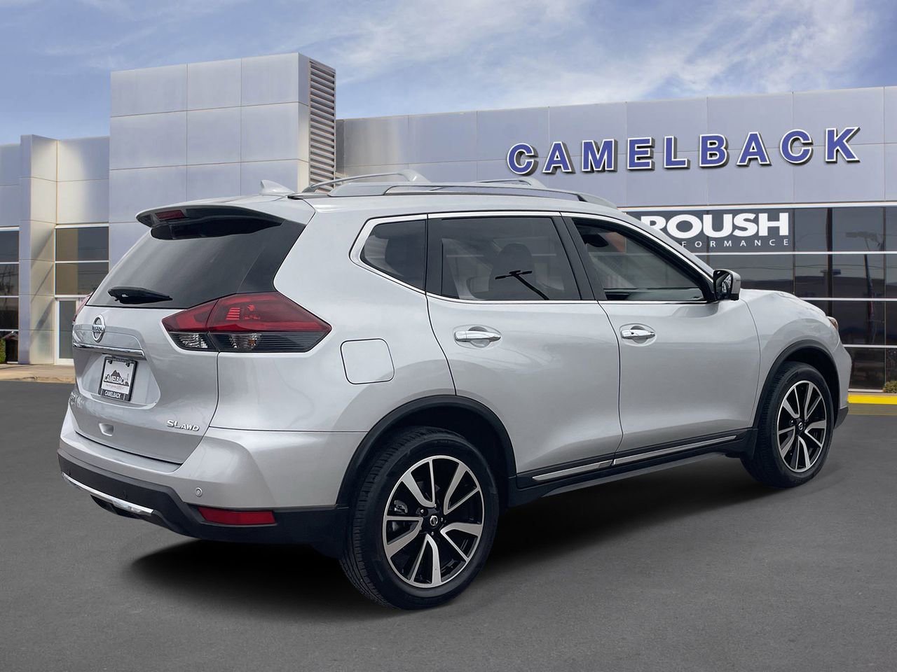 Used 2019 Nissan Rogue SL w/ Premium Package image 6