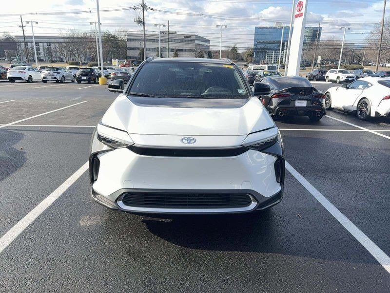 Used 2023 Toyota bZ4X Limited image 2