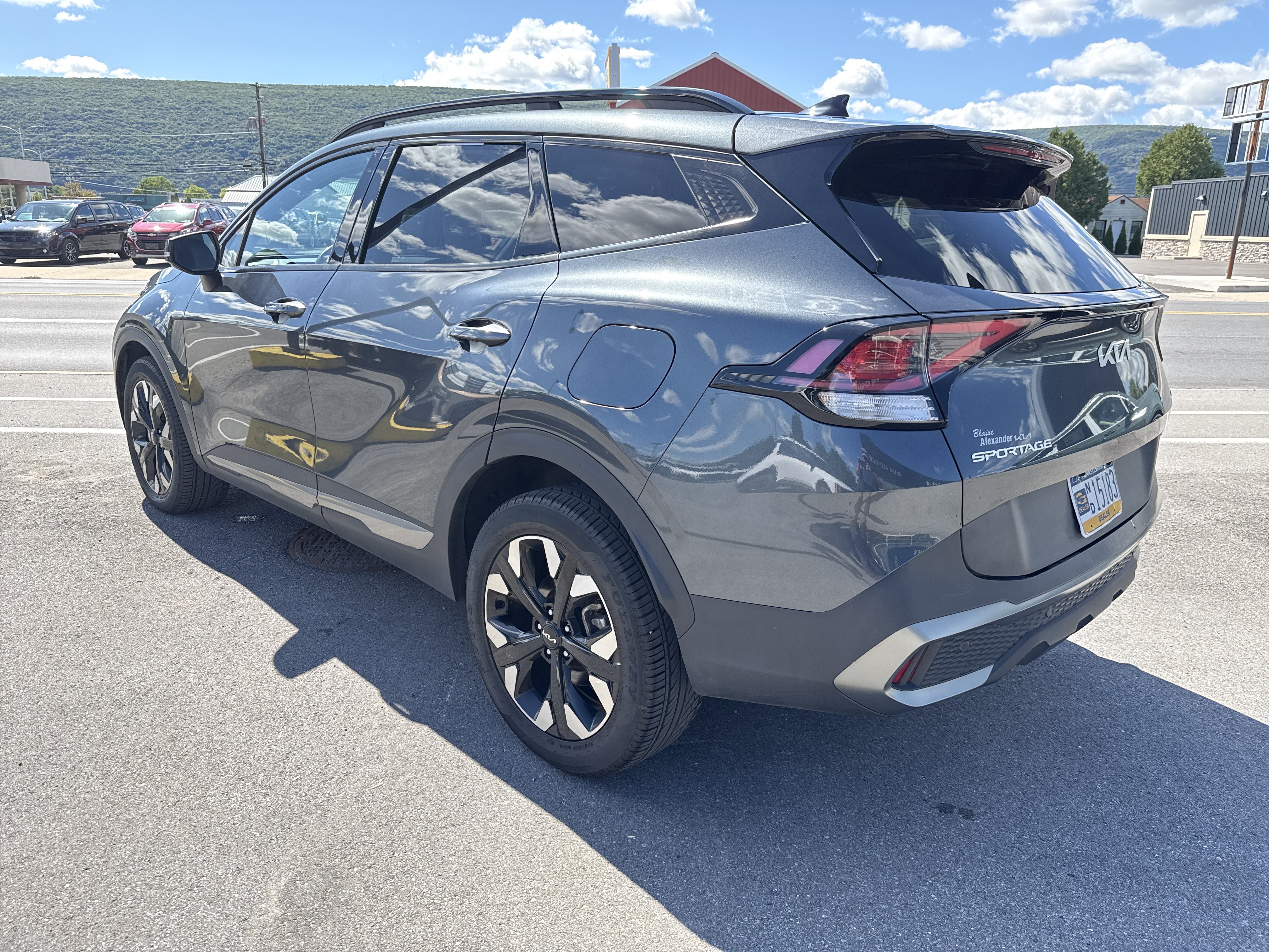 Certified 2023 Kia Sportage X-Line w/ X-Line Premium Package AWD/4WD image 6