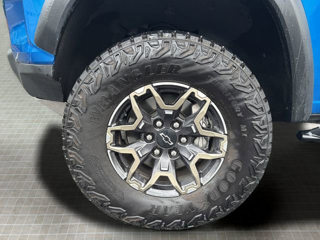 Used 2024 Chevrolet Colorado ZR2 w/ ZR2 Convenience Package III AWD/4WD image 26