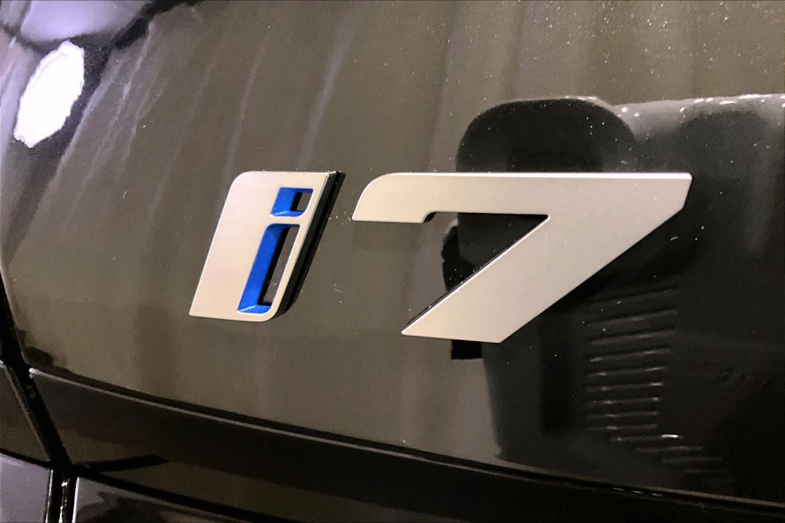 New 2026 BMW i7 xDrive60 AWD/4WD image 6