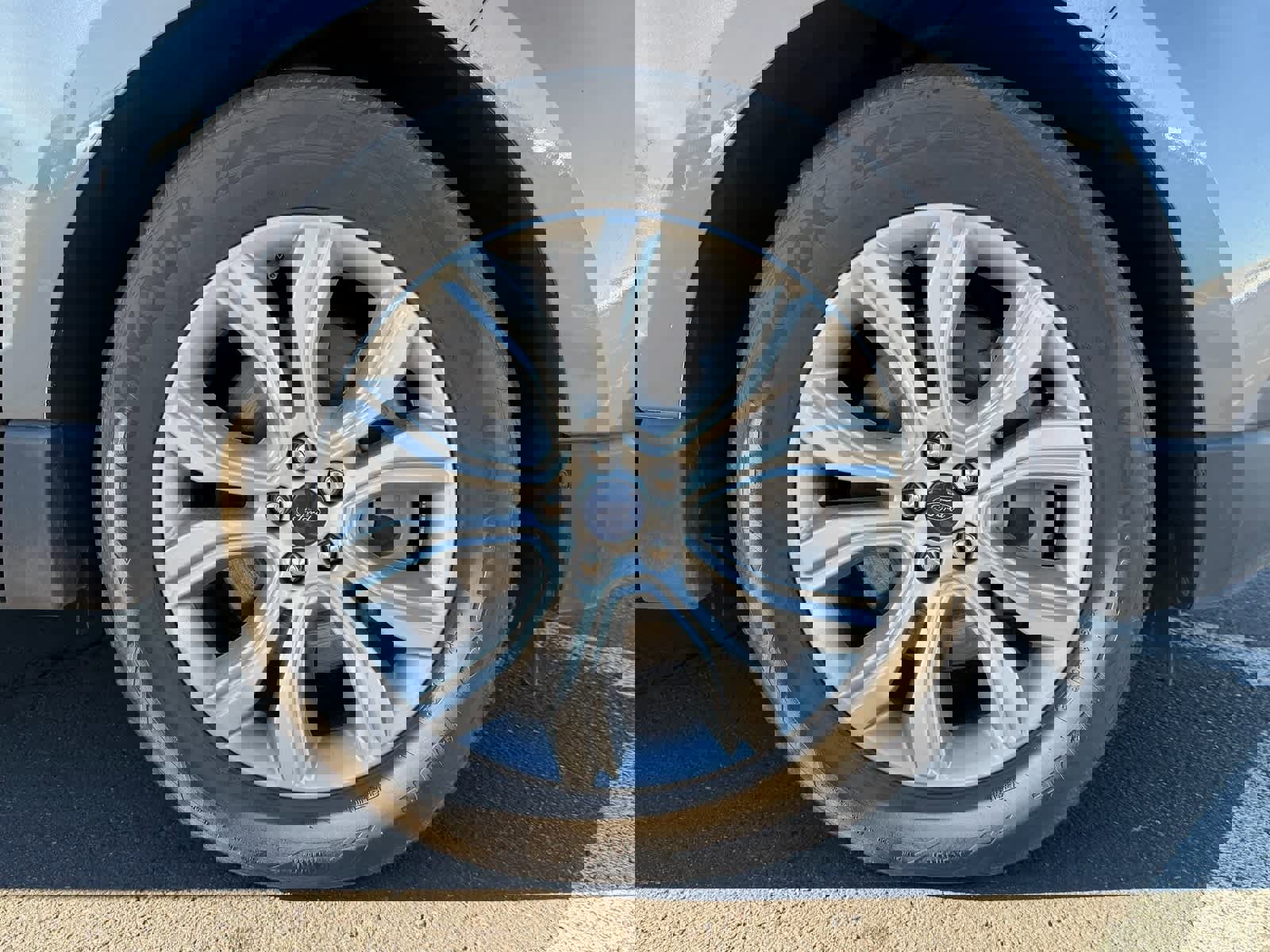 Used 2022 Ford Edge Titanium image 6