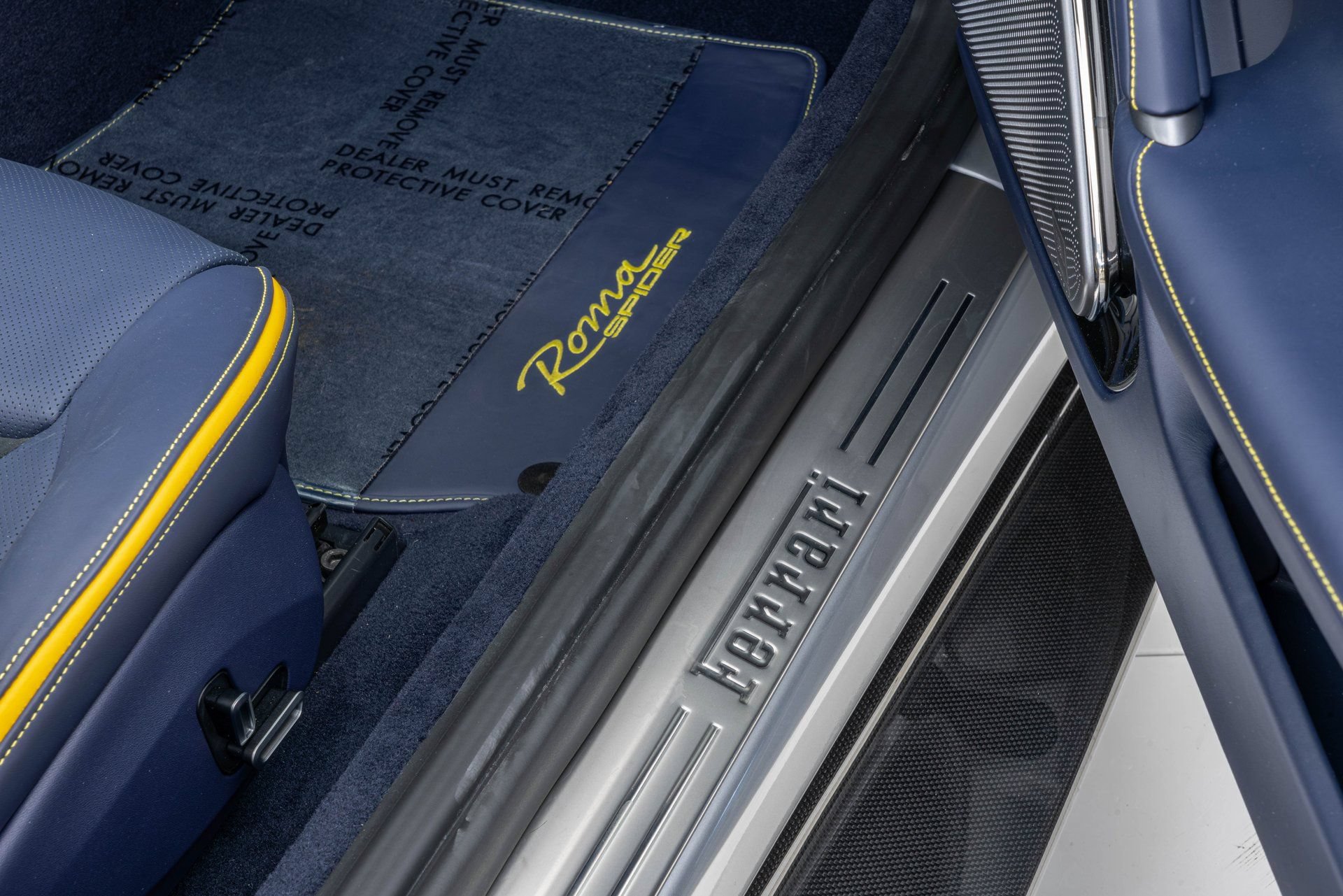 Certified 2024 Ferrari Roma Spider RWD image 59