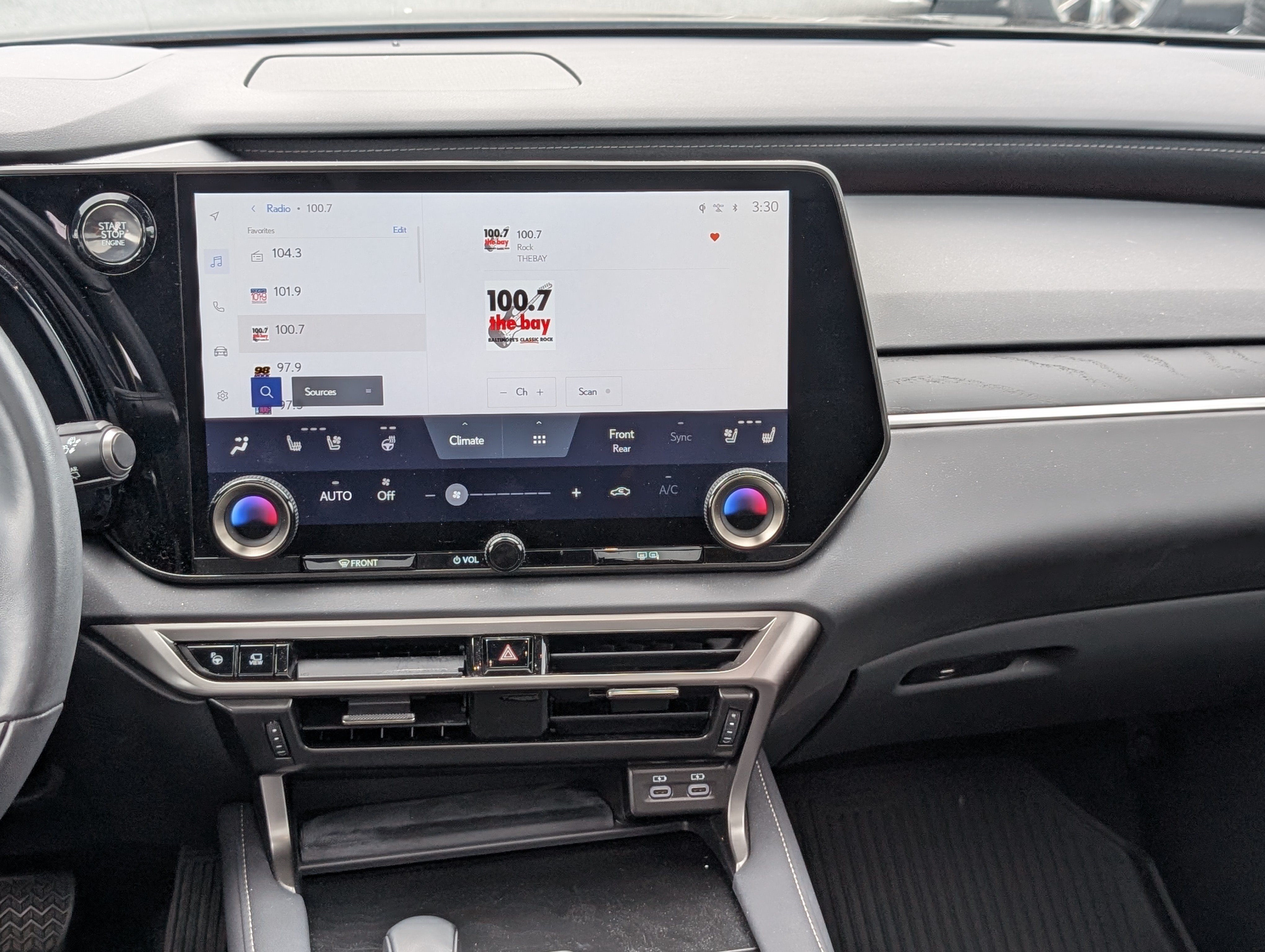 Used 2024 Lexus RX 350 AWD w/ Convenience Package image 19