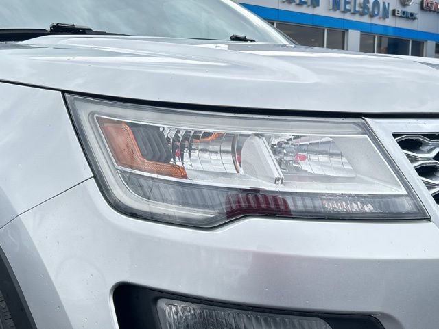 Used 2016 Ford Explorer Platinum image 17