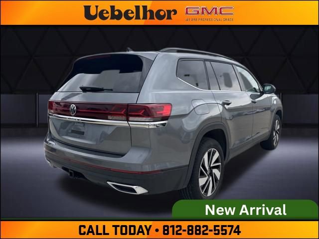 Used 2025 Volkswagen Atlas SE image 3