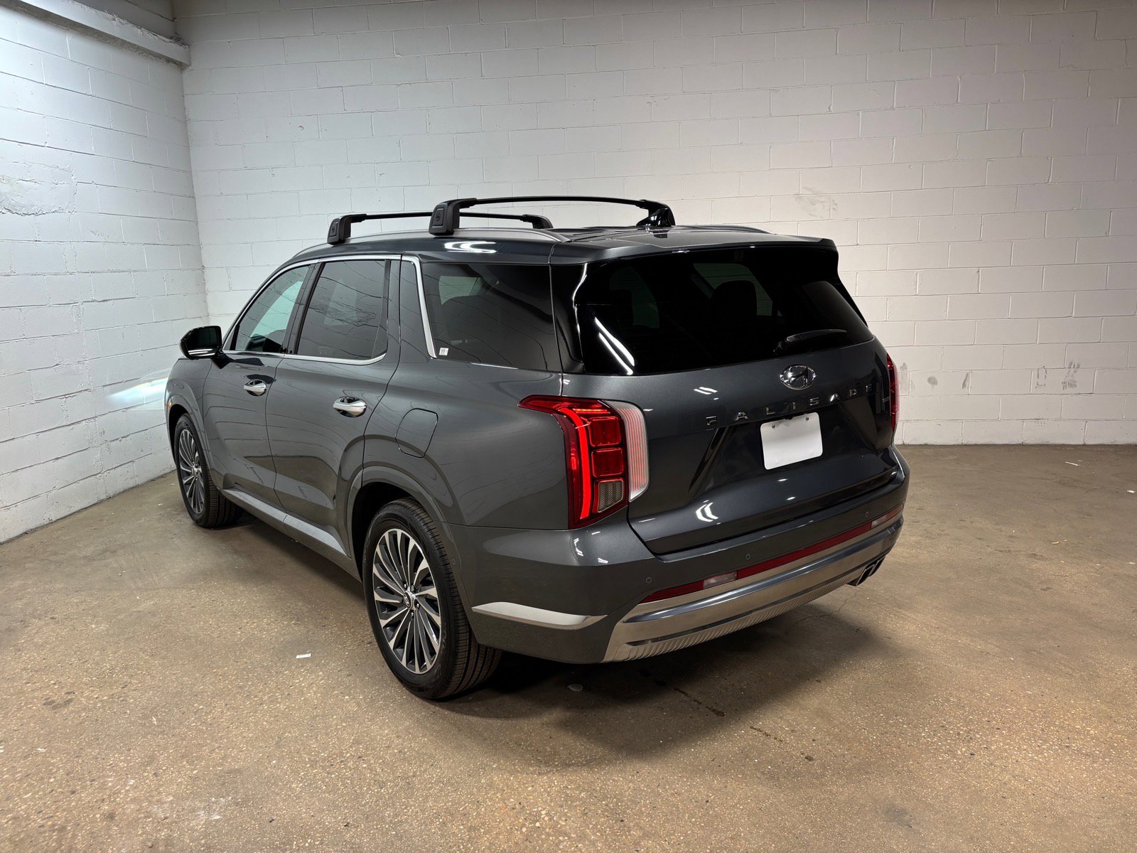 Used 2025 Hyundai Palisade Calligraphy AWD/4WD image 9
