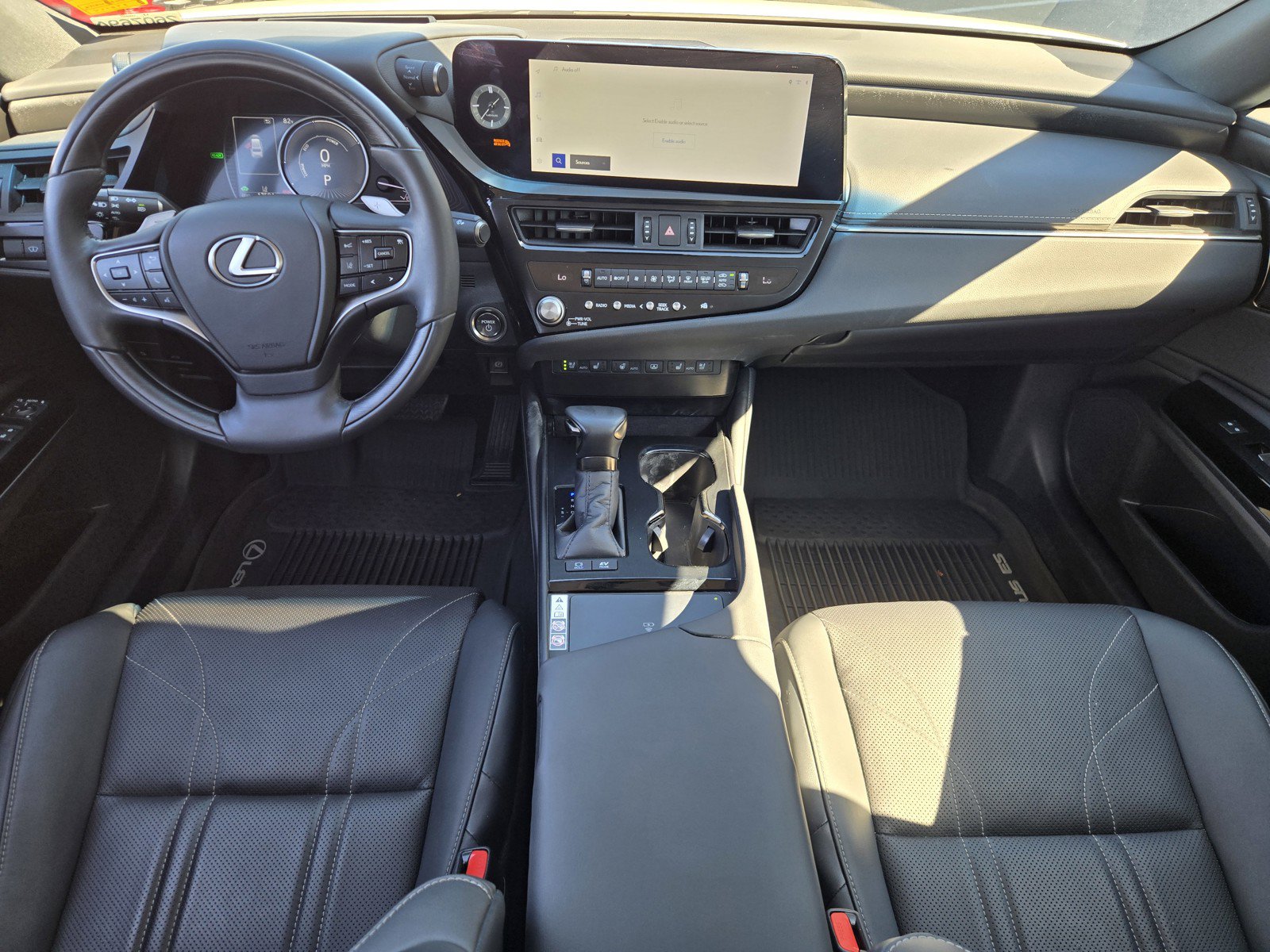Certified 2024 Lexus ES 300h w/ Accessory Package (Z2) FWD image 14