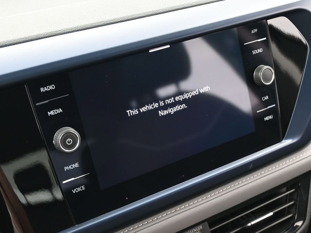 Used 2024 Volkswagen Taos SE image 23