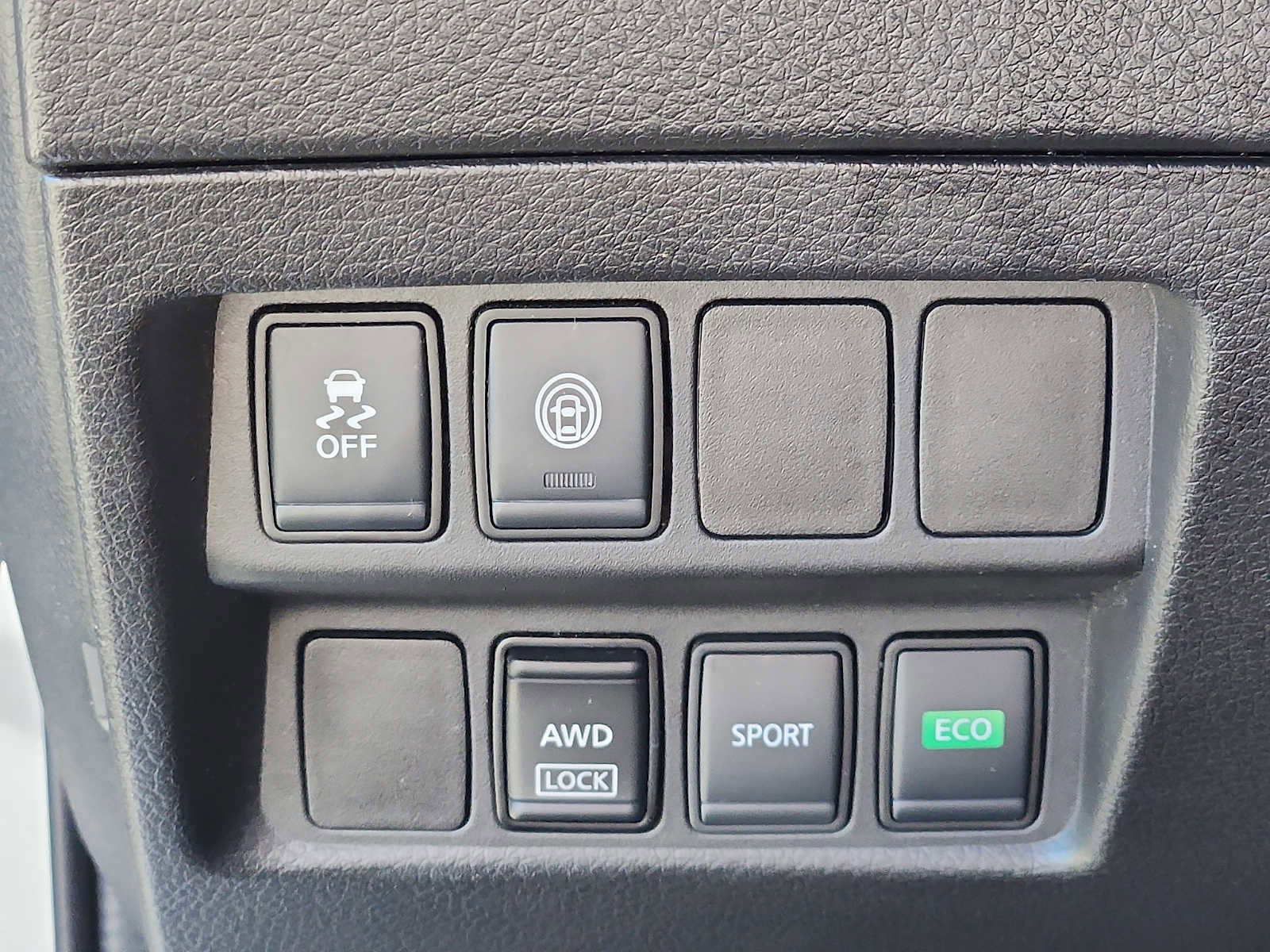 Used 2020 Nissan Rogue Sport S AWD/4WD image 23