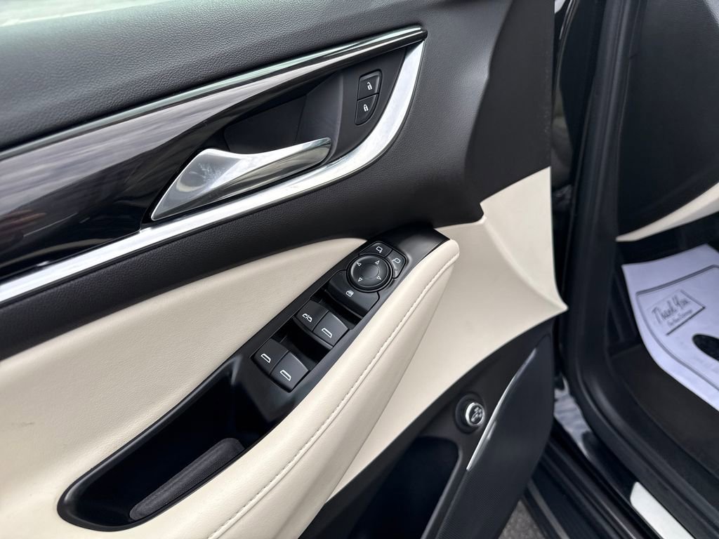 Used 2024 Buick Enclave Essence w/ LPO, Touring Package image 14