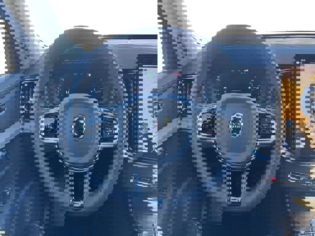 New 2026 Volvo XC90 T8 Ultra w/ Protection Package Premier image 12