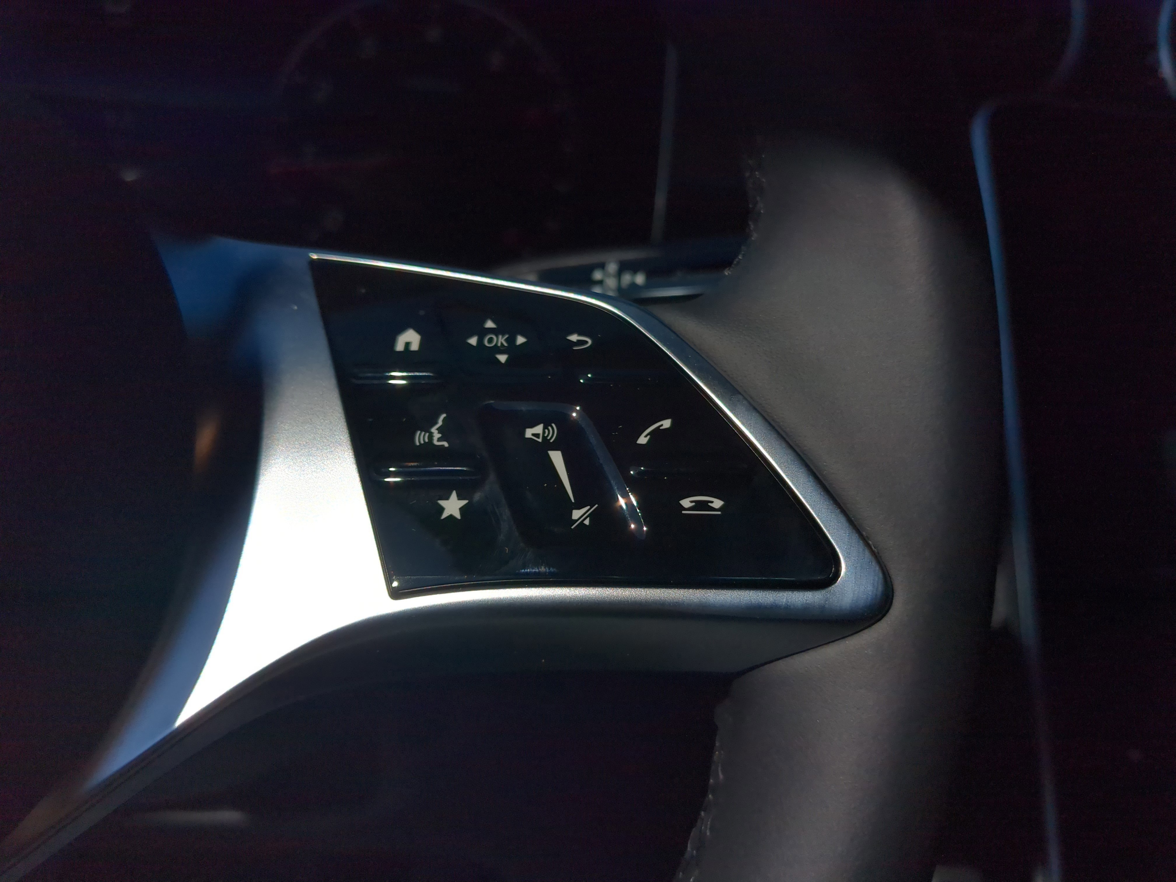 Certified 2026 Mercedes-Benz GLC 300 image 28