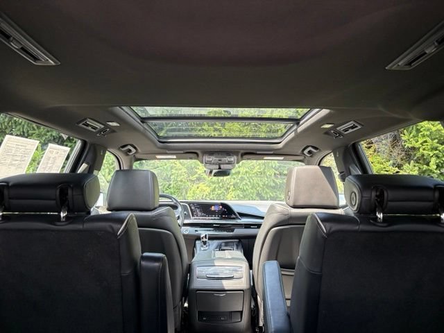 Certified 2022 Cadillac Escalade ESV Sport w/ Touring Package AWD/4WD image 8