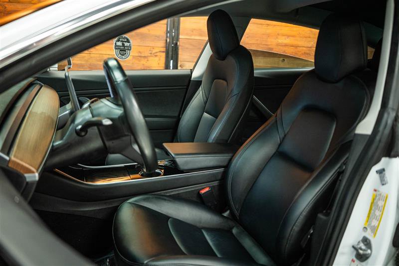 Used 2018 Tesla Model 3 Long Range image 9