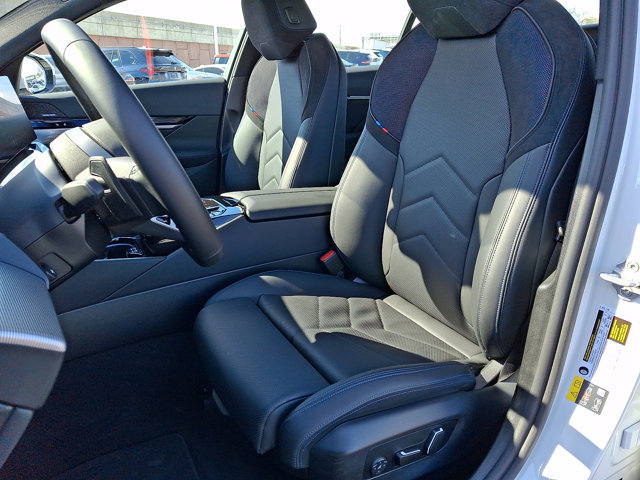 Certified 2025 BMW i5 xDrive40 w/ M Sport Package AWD/4WD image 13