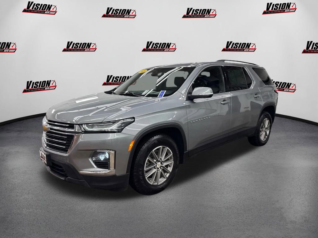 Used 2023 Chevrolet Traverse LT