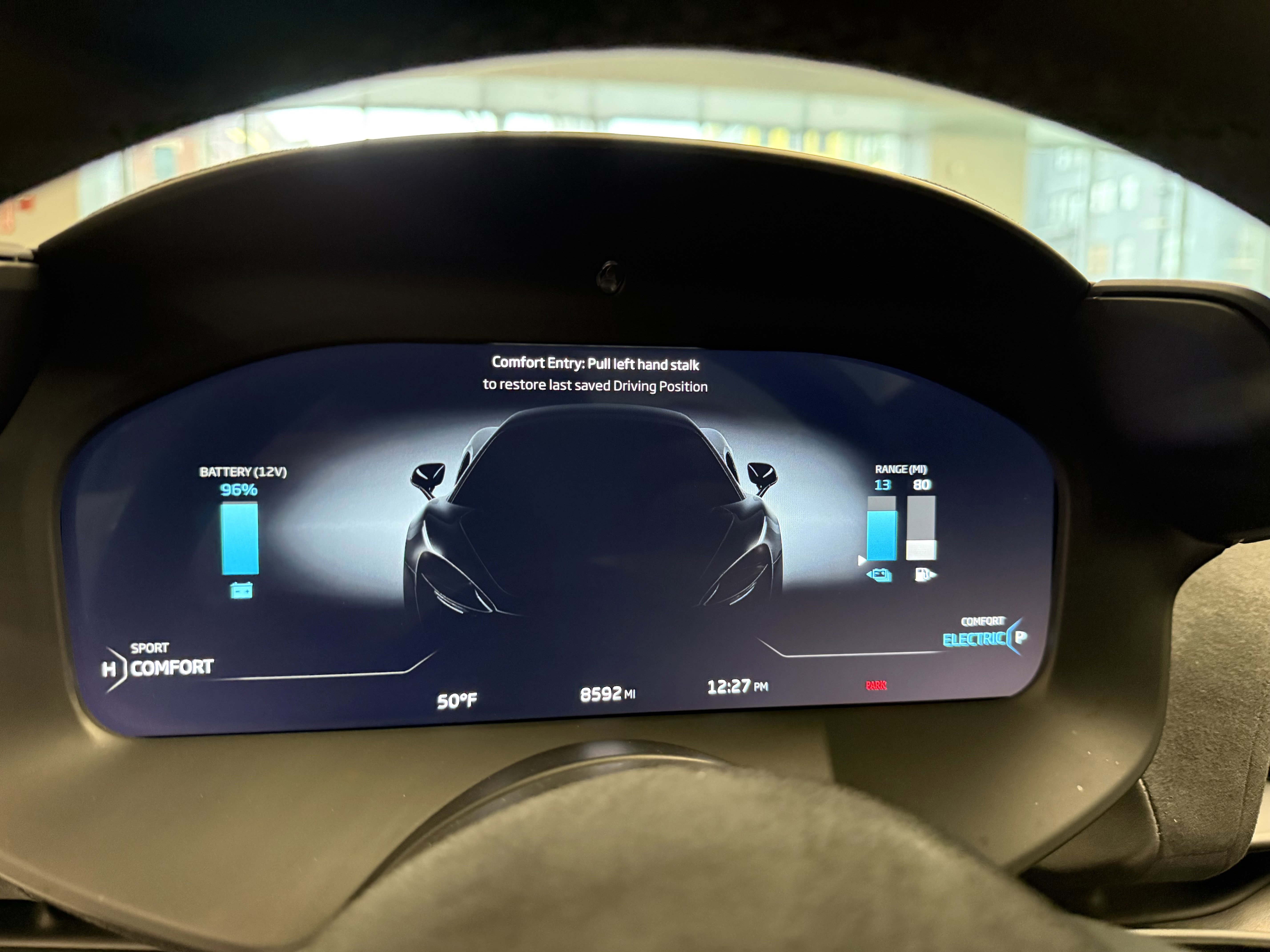 Used 2023 McLaren Artura image 11