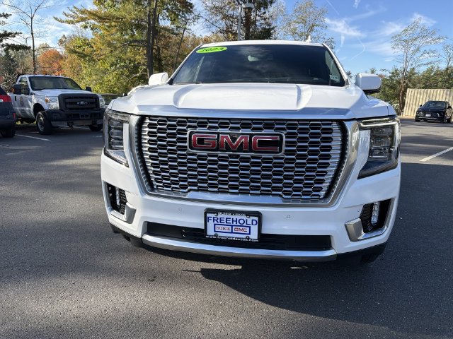 Used 2023 GMC Yukon Denali w/ LPO, Floor Liner Package AWD/4WD image 32