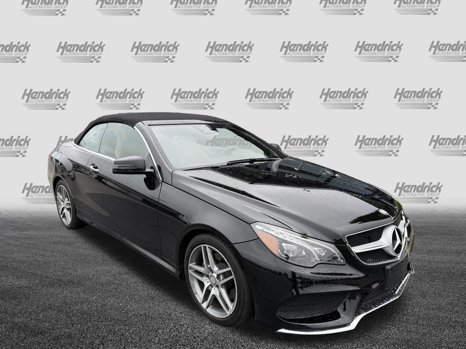 Used 2017 Mercedes-Benz E 400 Cabriolet image 2