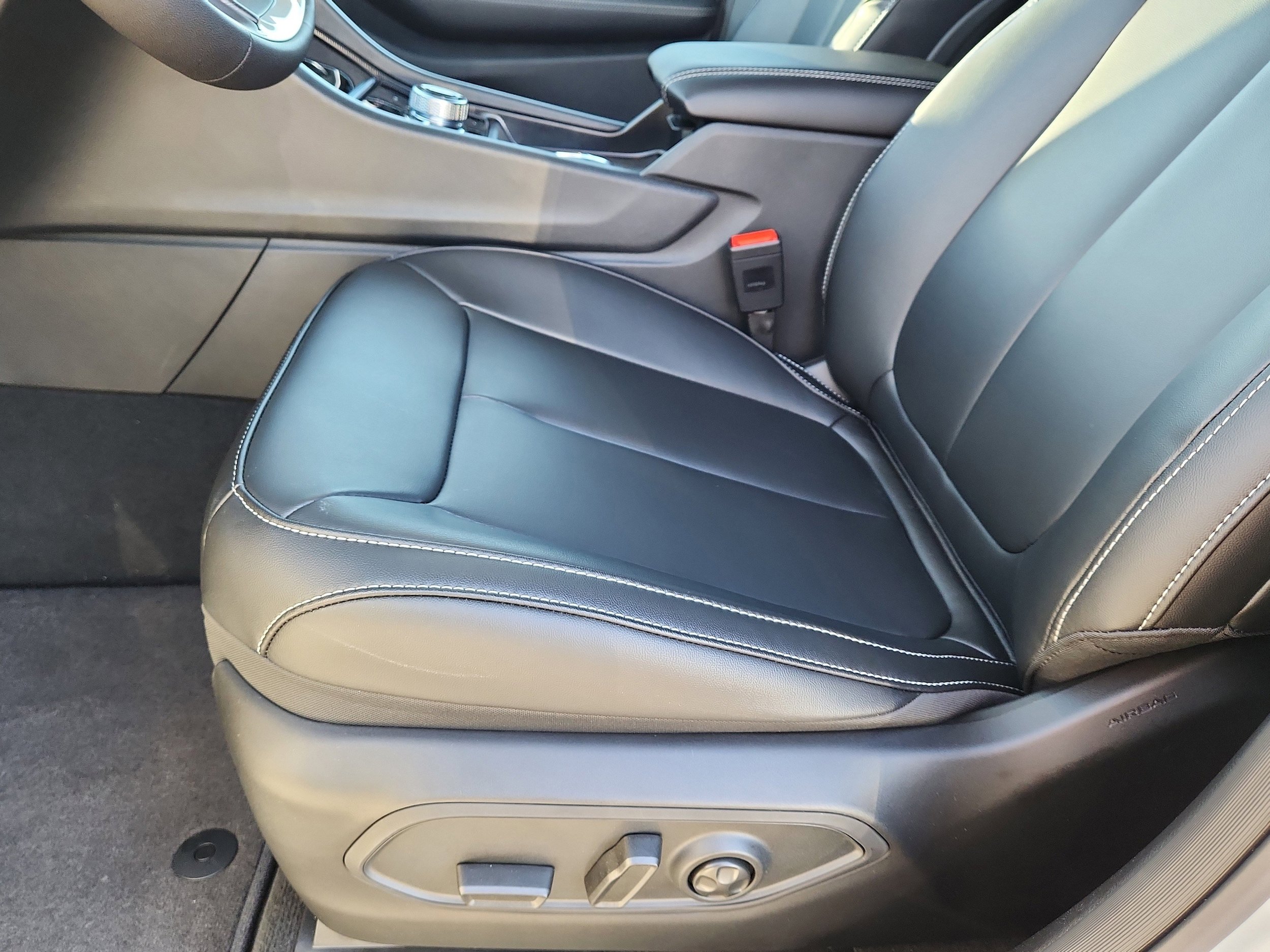 New 2025 Jeep Grand Cherokee Limited AWD/4WD image 12
