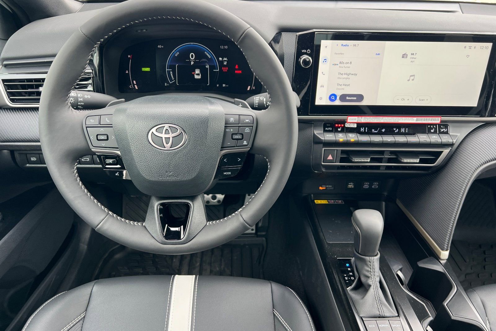 New 2026 Toyota Camry Hybrid w/ Multimedia Upgrade Package image 11