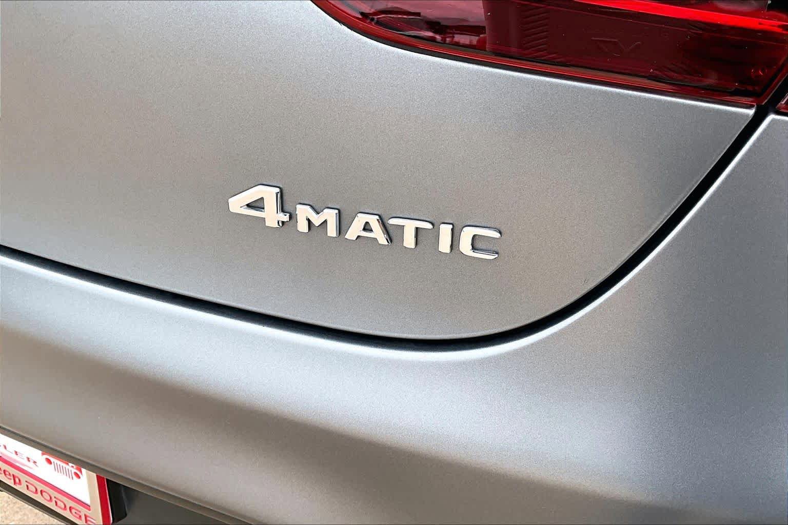 Used 2020 Mercedes-Benz GLC 300 4MATIC Coupe image 9