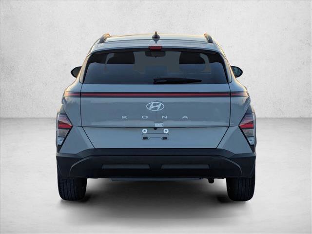 Used 2025 Hyundai Kona SEL FWD image 7