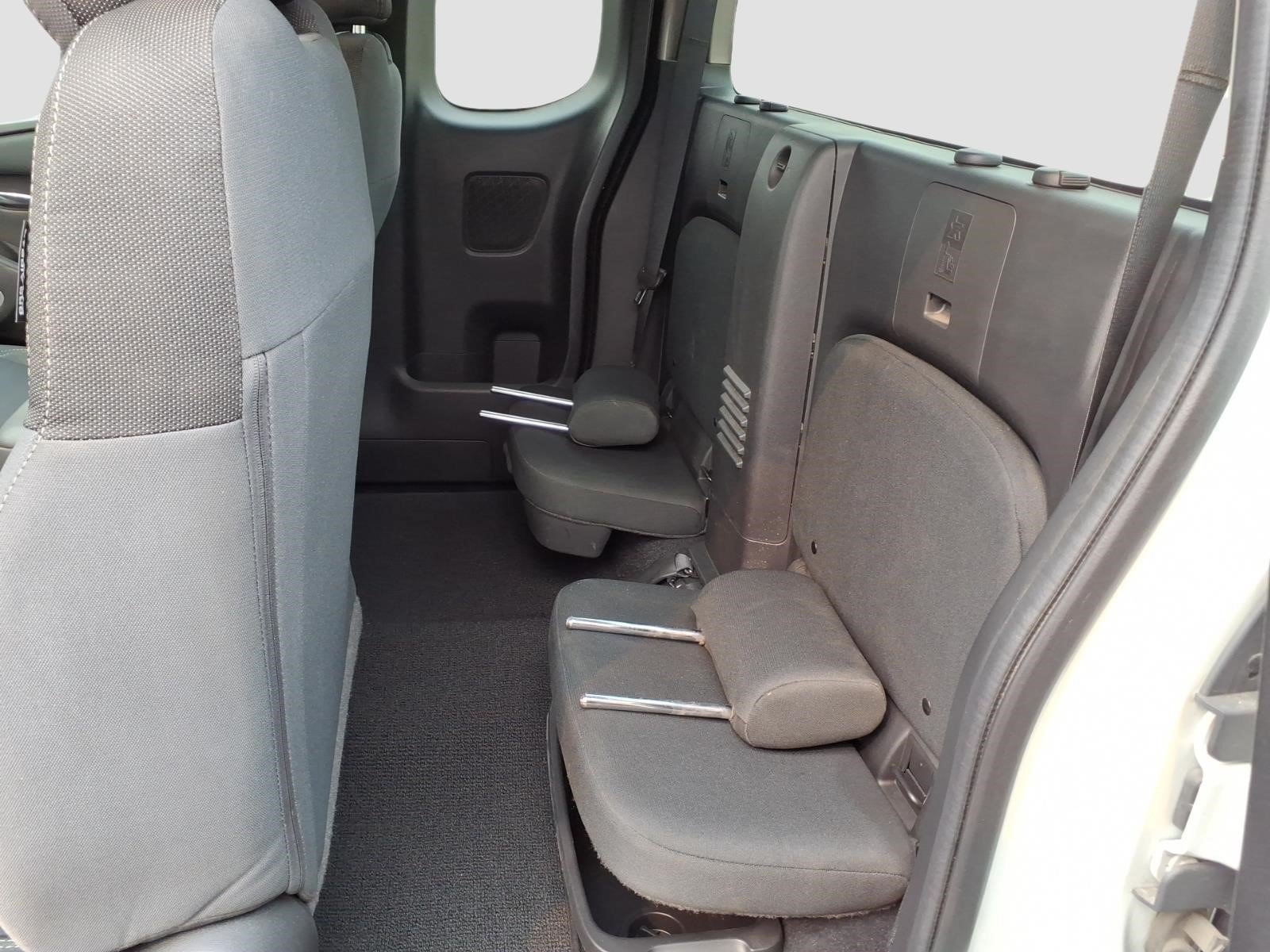 Used 2023 Nissan Frontier SV w/ Technology Package AWD/4WD image 15