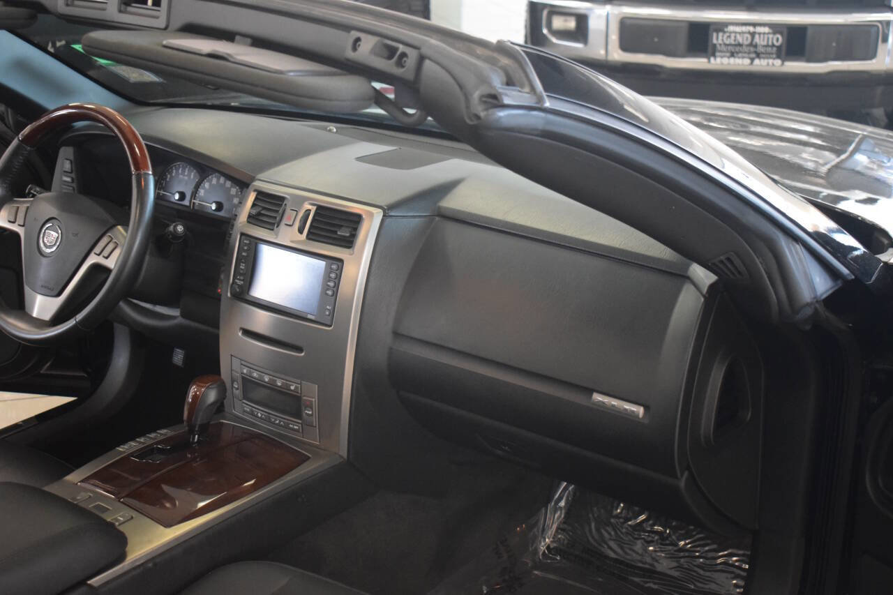 Used 2005 Cadillac XLR Base 2dr Roadster image 72