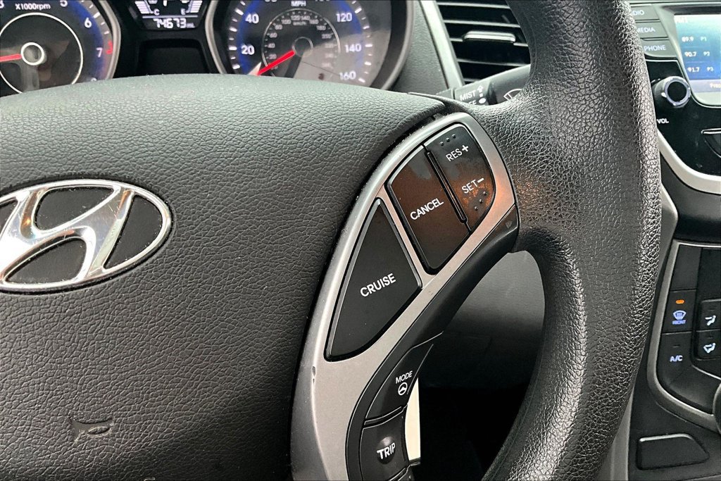 Used 2015 Hyundai Elantra SE w/ Option Group 02 FWD image 12
