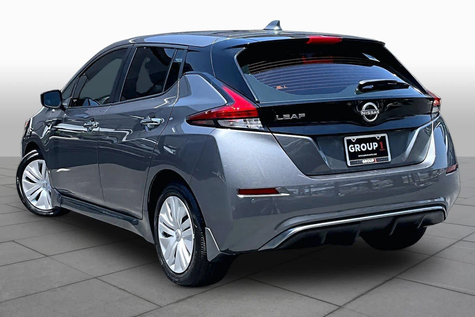 Used 2023 Nissan Leaf S FWD image 11