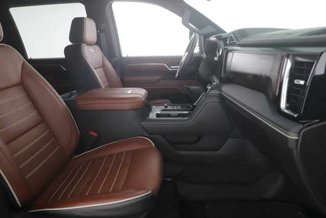 Used 2025 GMC Sierra 3500 Denali Ultimate image 32