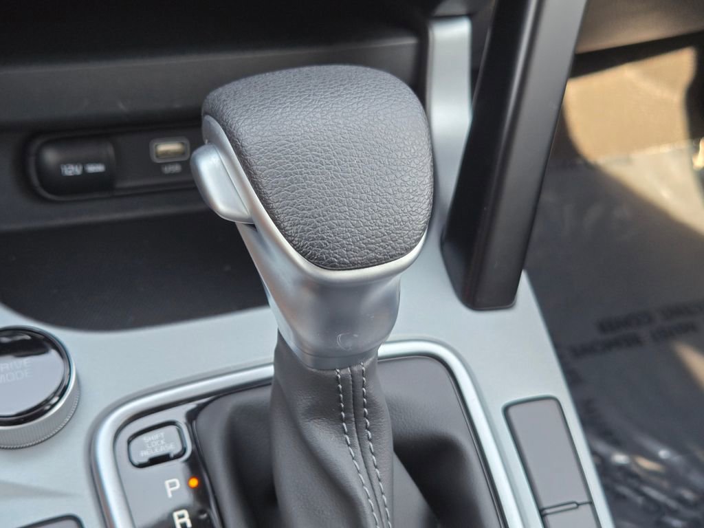 Certified 2026 Kia Seltos LX FWD image 28