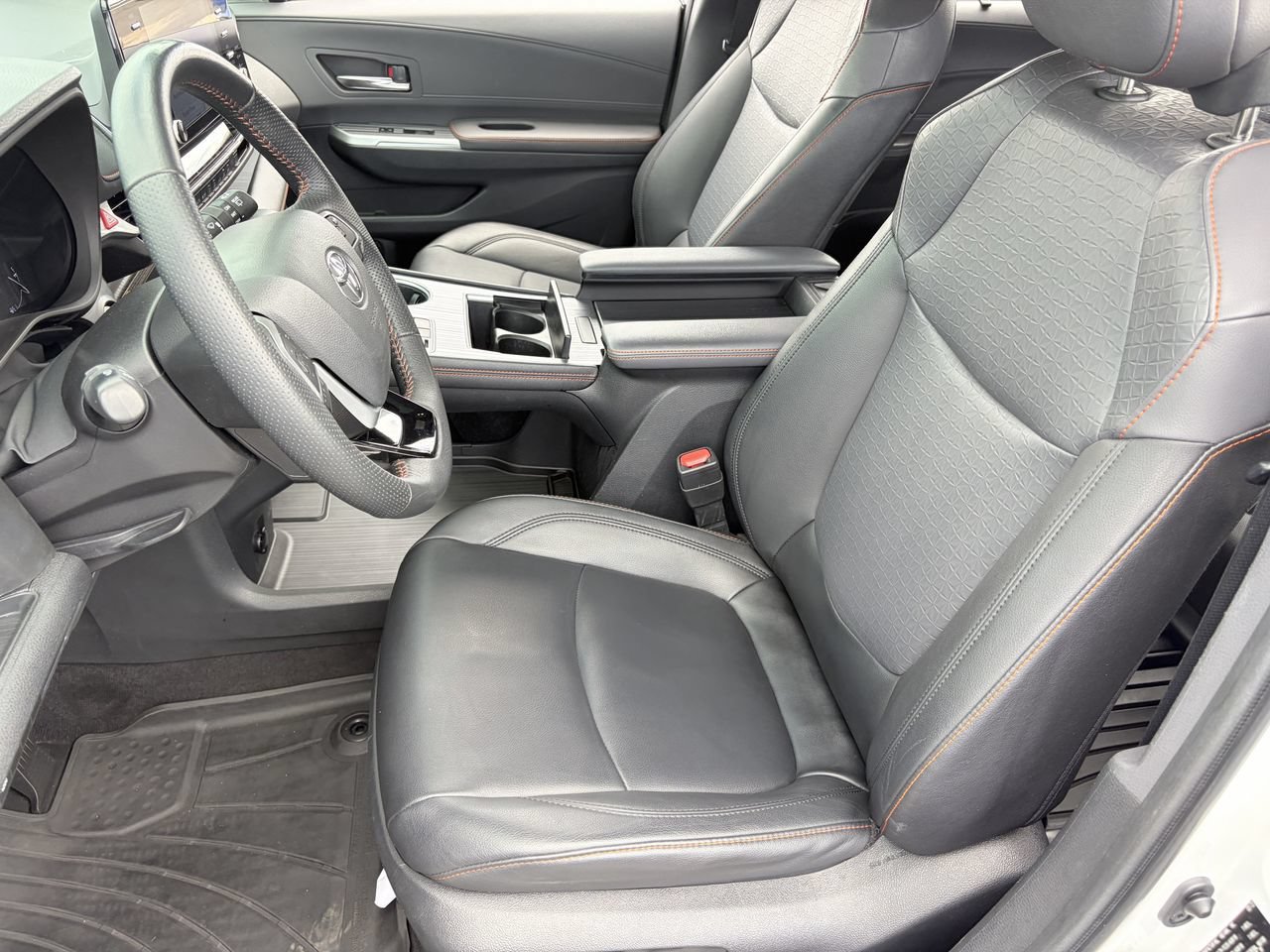 Used 2022 Toyota Sienna XSE w/ XSE Plus Package AWD/4WD image 20