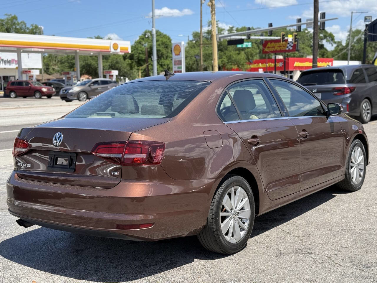 Used 2016 Volkswagen Jetta SE image 7