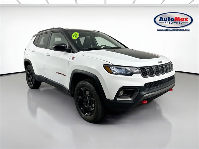 Used 2024 Jeep Compass Trailhawk image 1
