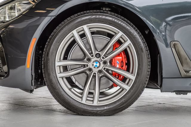 Used 2019 BMW 740i w/ M Sport Package RWD image 13