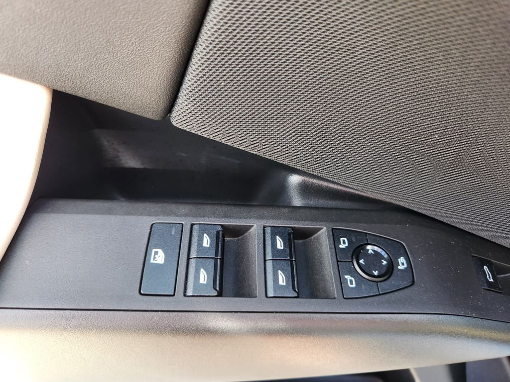Used 2025 BMW X3 xDrive30i w/ Premium Package AWD/4WD image 29
