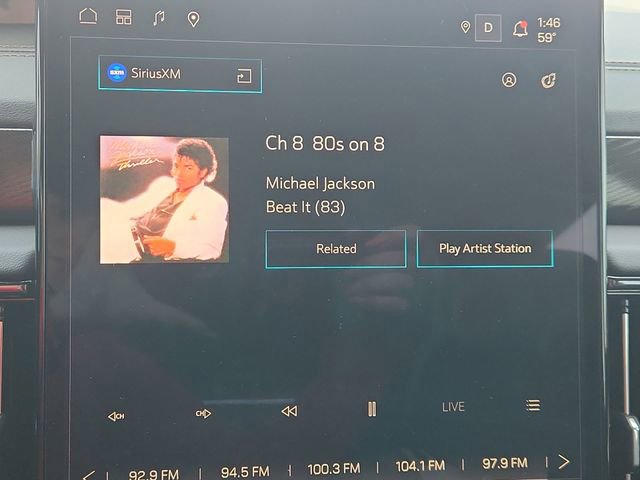 Used 2025 GMC Yukon AT4 image 13