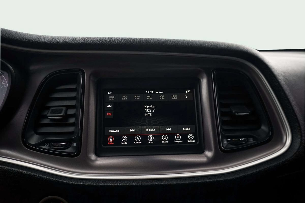 Used 2019 Dodge Challenger SXT RWD image 33