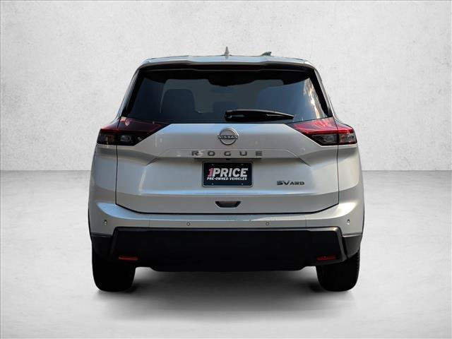 Used 2024 Nissan Rogue SV AWD/4WD image 6