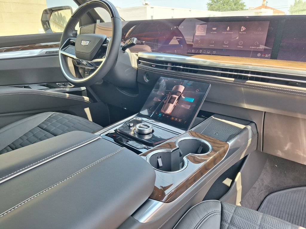 New 2026 Cadillac Escalade Platinum Sport w/ LPO, ONYX Package AWD/4WD image 29