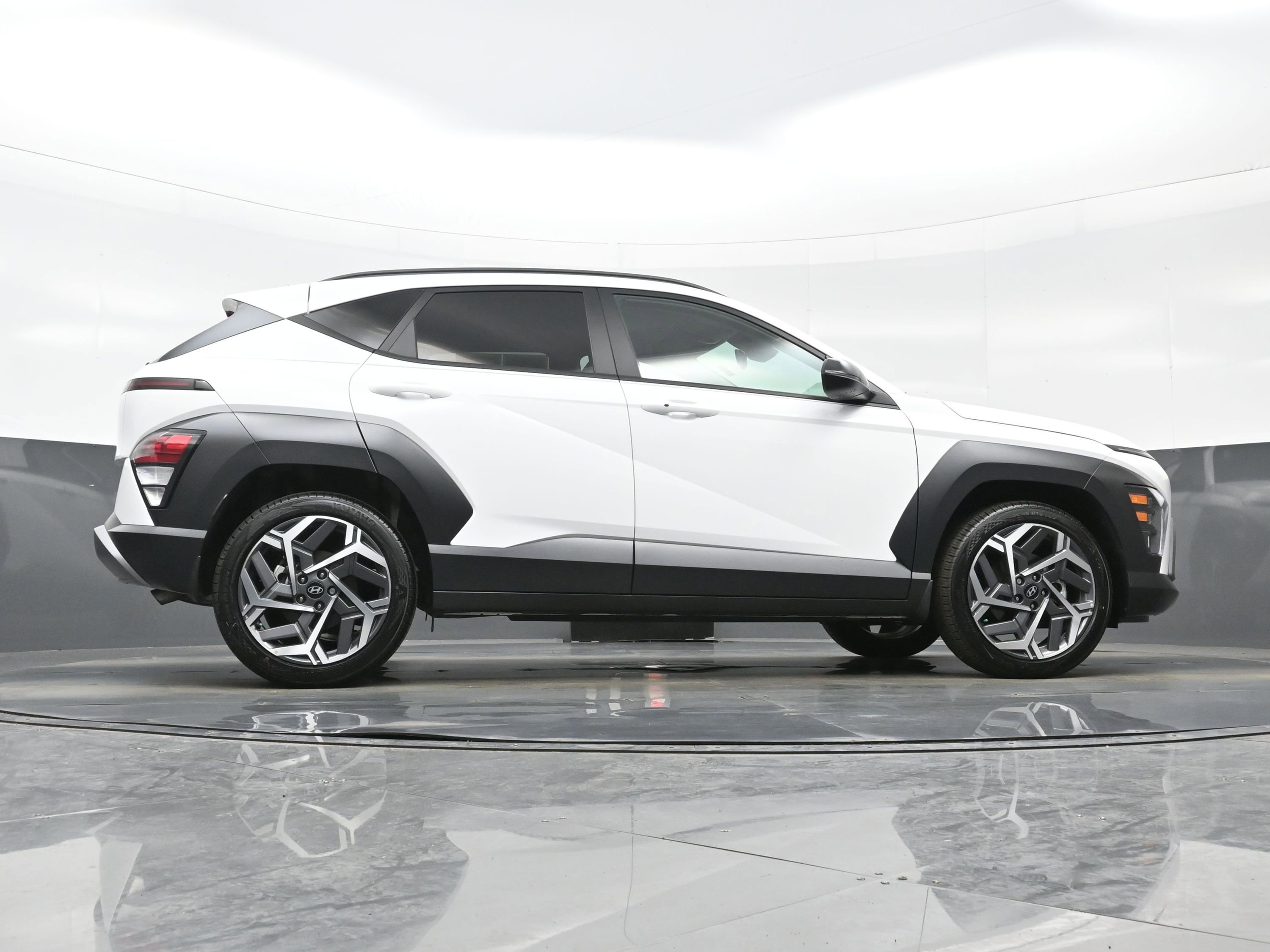 Certified 2026 Hyundai Kona SEL Premium image 31