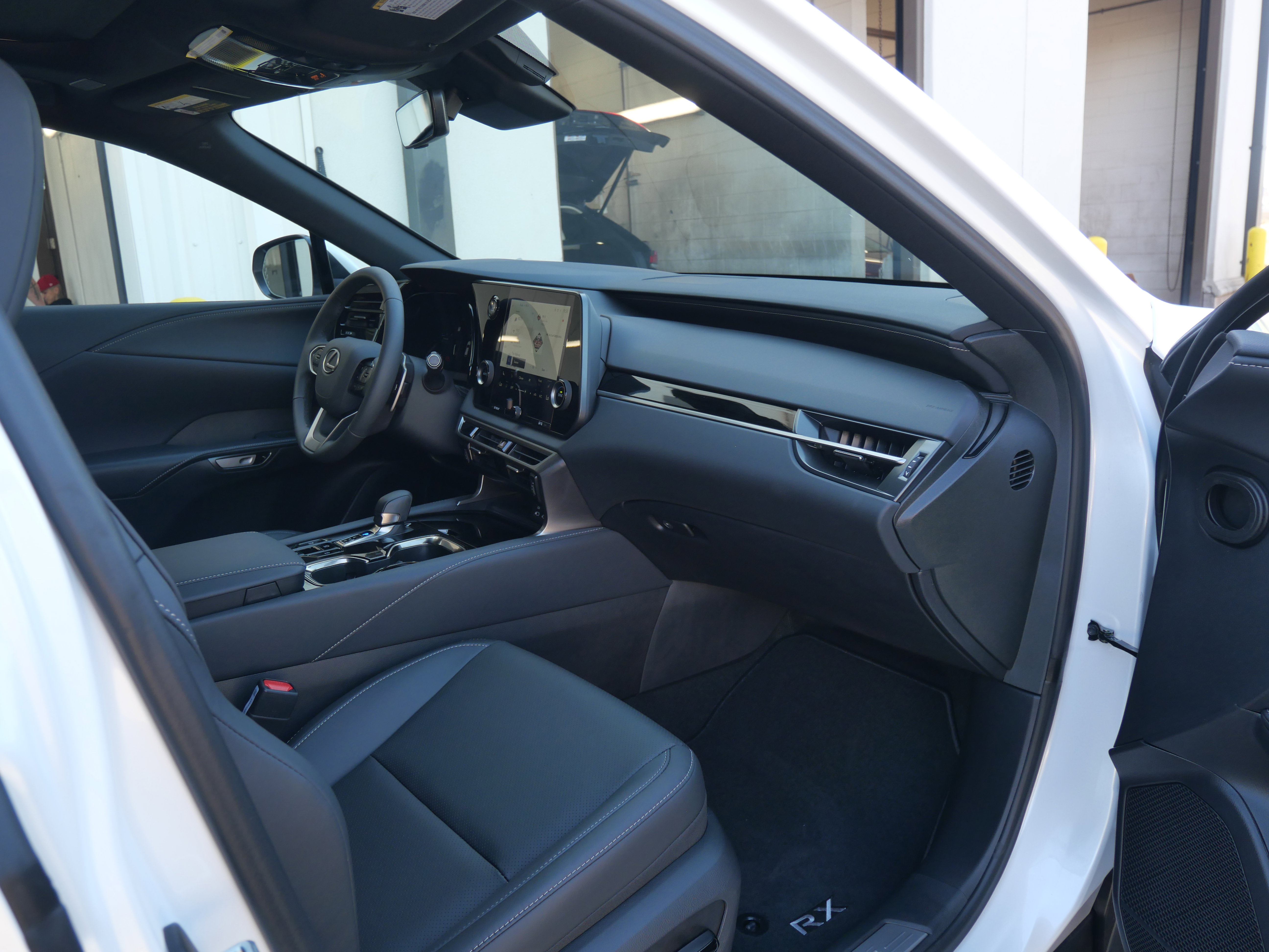 Used 2025 Lexus RX 350 FWD image 14