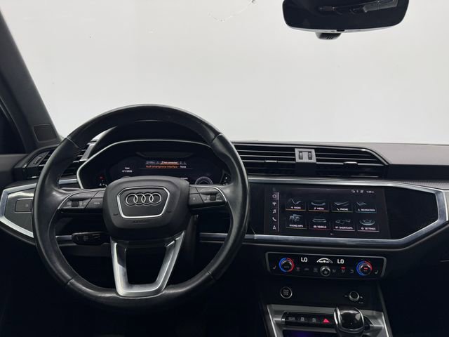 Used 2021 Audi Q3 2.0T Premium Plus w/ Premium Plus Package image 3