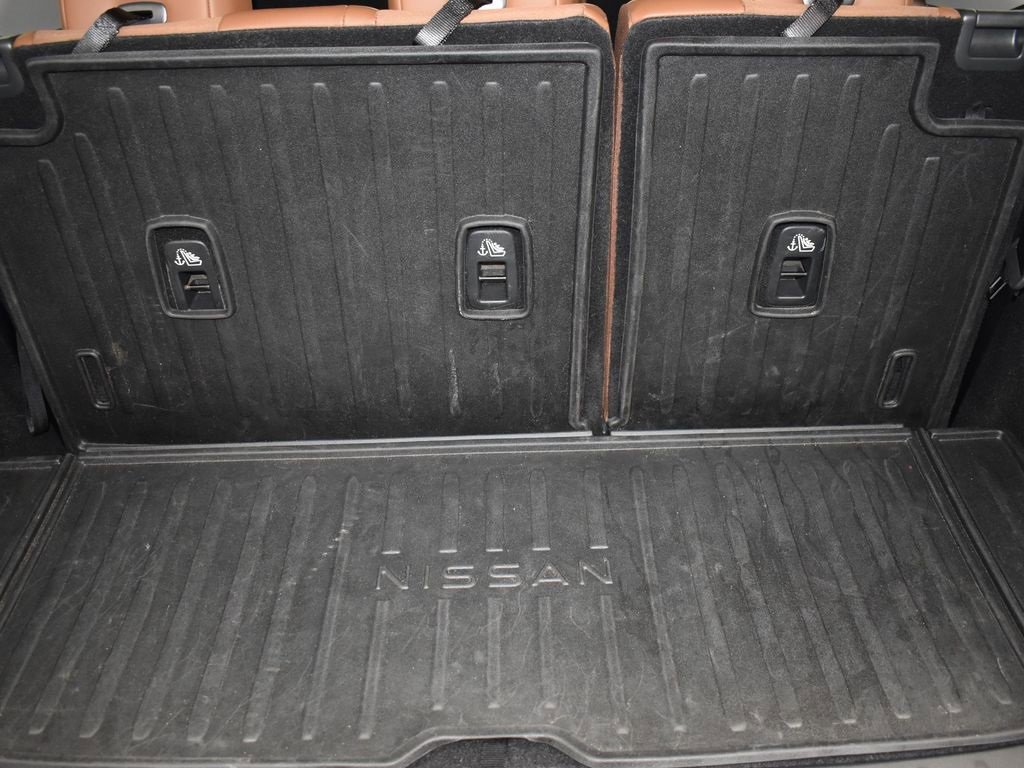 Used 2024 Nissan Pathfinder Platinum w/ Cargo Package image 18